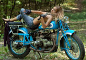 Action girl on GILERA motorbike, hot free fotoset.